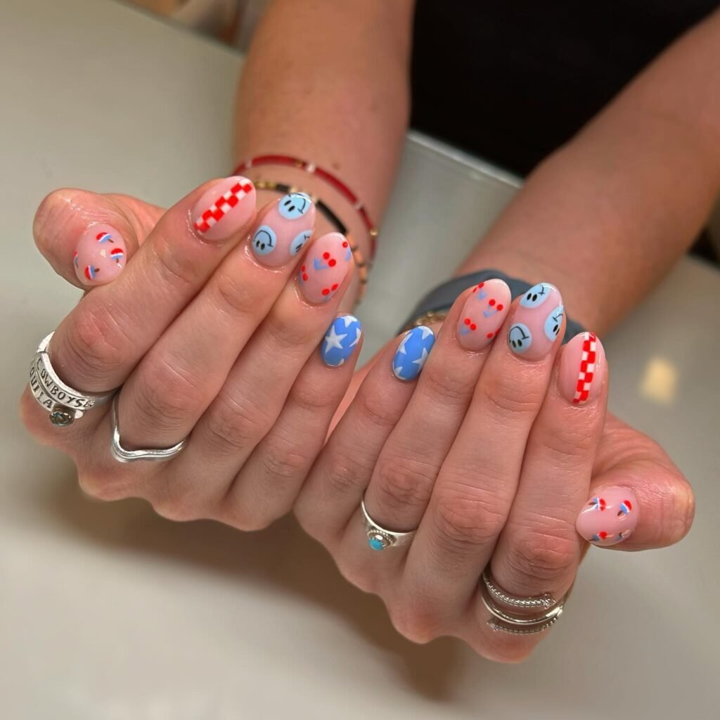 23 Cute July Nail Ideas That Are Absolutely Stunning july nail ideas1 (21)