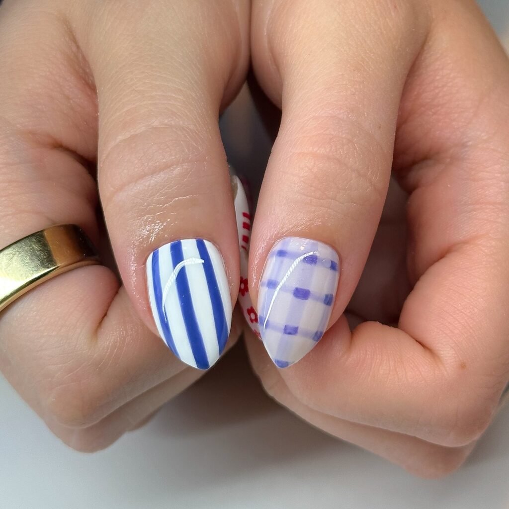 23 Cute July Nail Ideas That Are Absolutely Stunning july nail ideas1 (4)