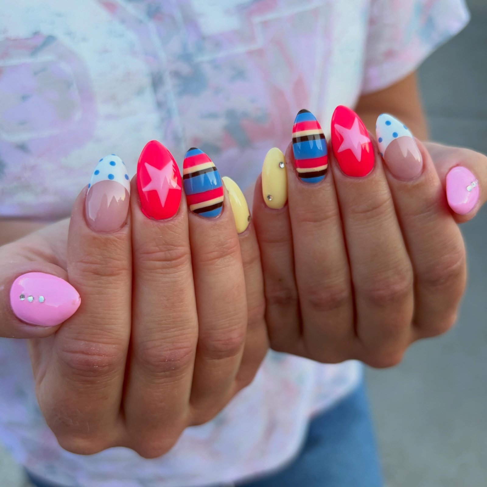 25 Summer Nails That Are Trending Right Now summer nail1 11 scaled