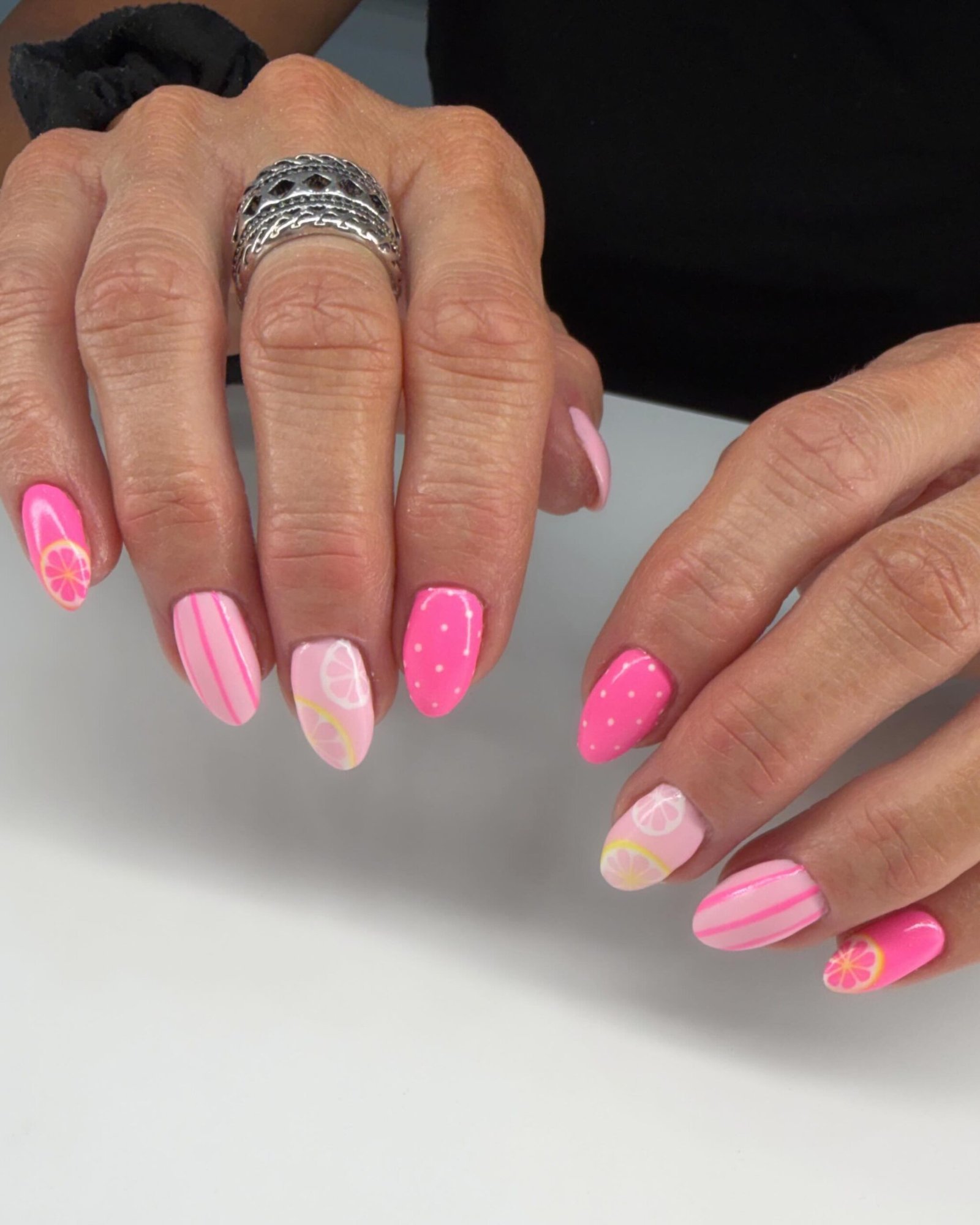 25 Summer Nails That Are Trending Right Now summer nail1 15 scaled