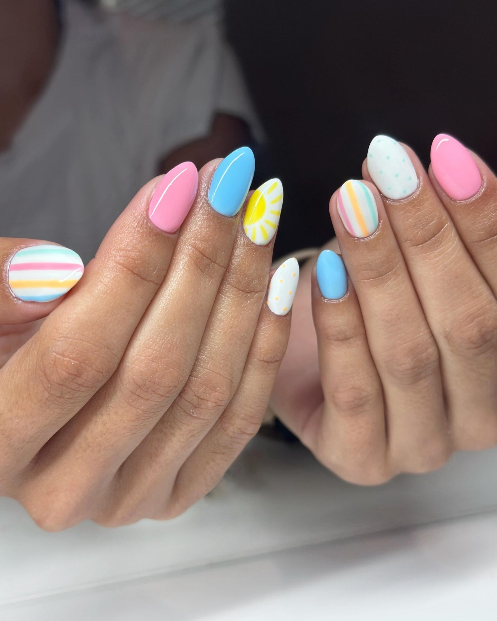 25 Summer Nails That Are Trending Right Now summer nail1 4 scaled