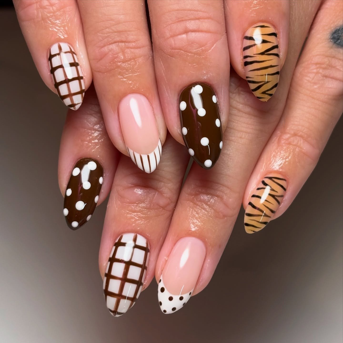 Brown Nails Are the Perfect Fall Mani—20 Gorgeous Ideas brown nail ideas 12