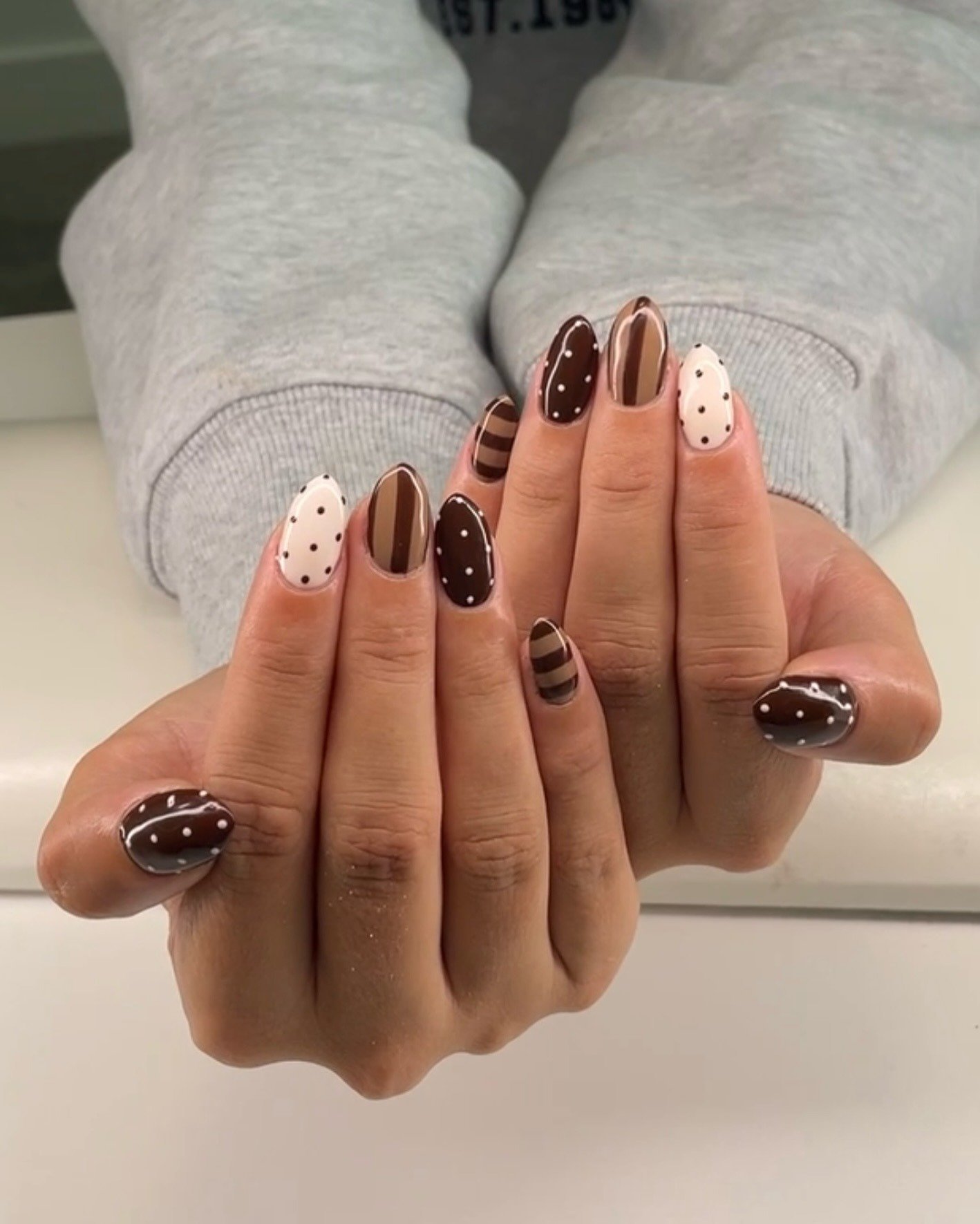 Brown Nails Are the Perfect Fall Mani—20 Gorgeous Ideas brown nail ideas 15