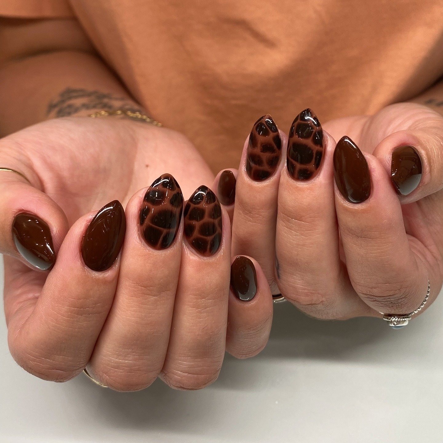 Brown Nails Are the Perfect Fall Mani—20 Gorgeous Ideas brown nail ideas 6