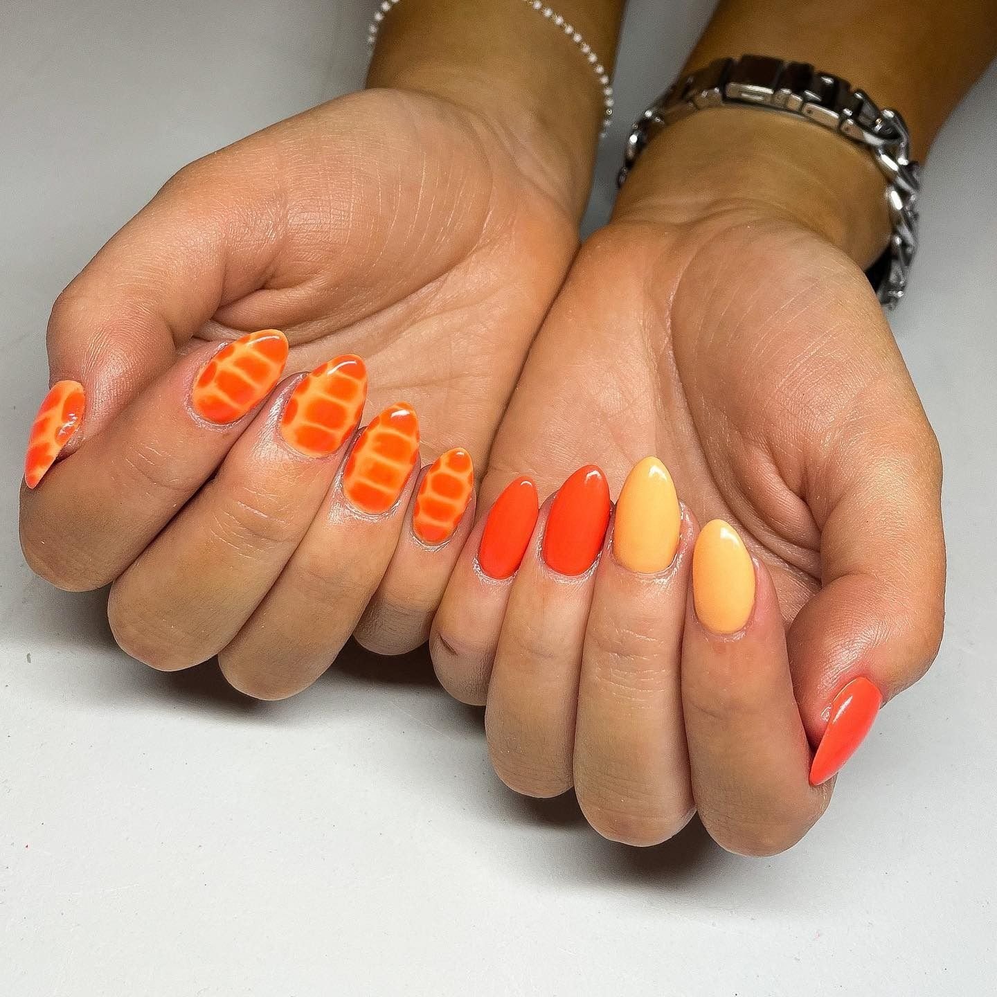 20 Orange Nails You'll Want to Copy This Year orange nail ideas 2 5