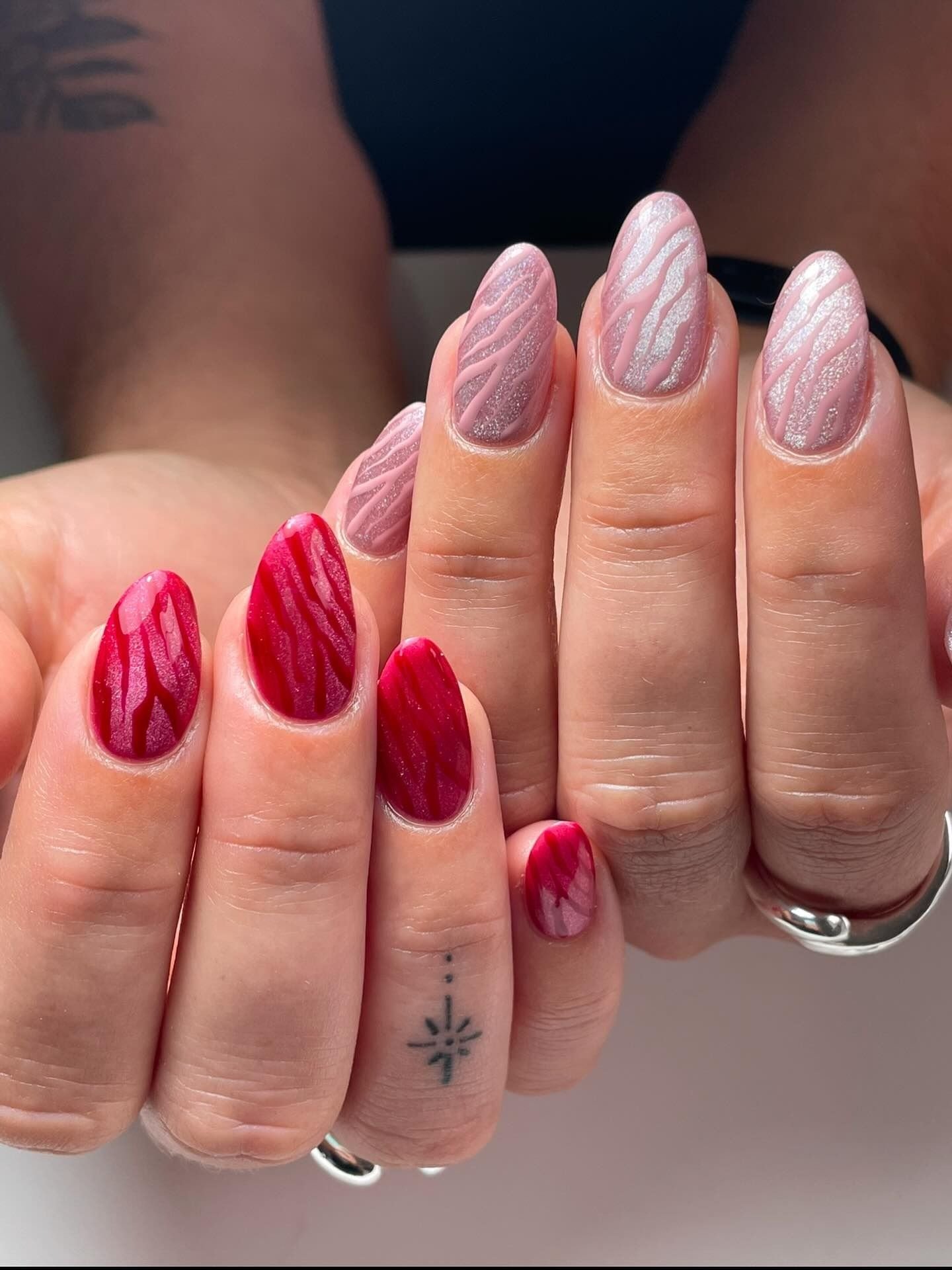 20 September Nail Colors We're Obsessing Over Right Now september nail ideas 1 2