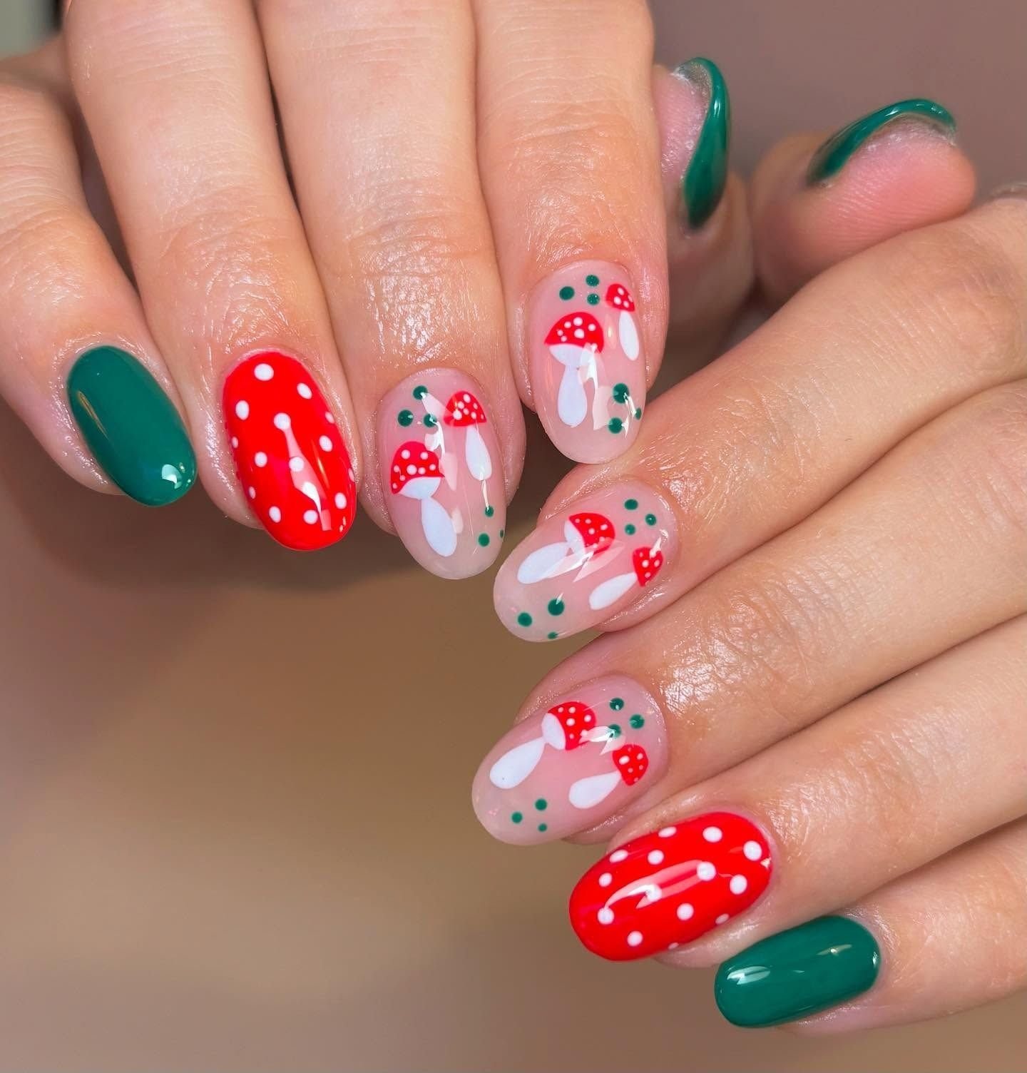 20 September Nail Colors We're Obsessing Over Right Now september nail ideas 1 3