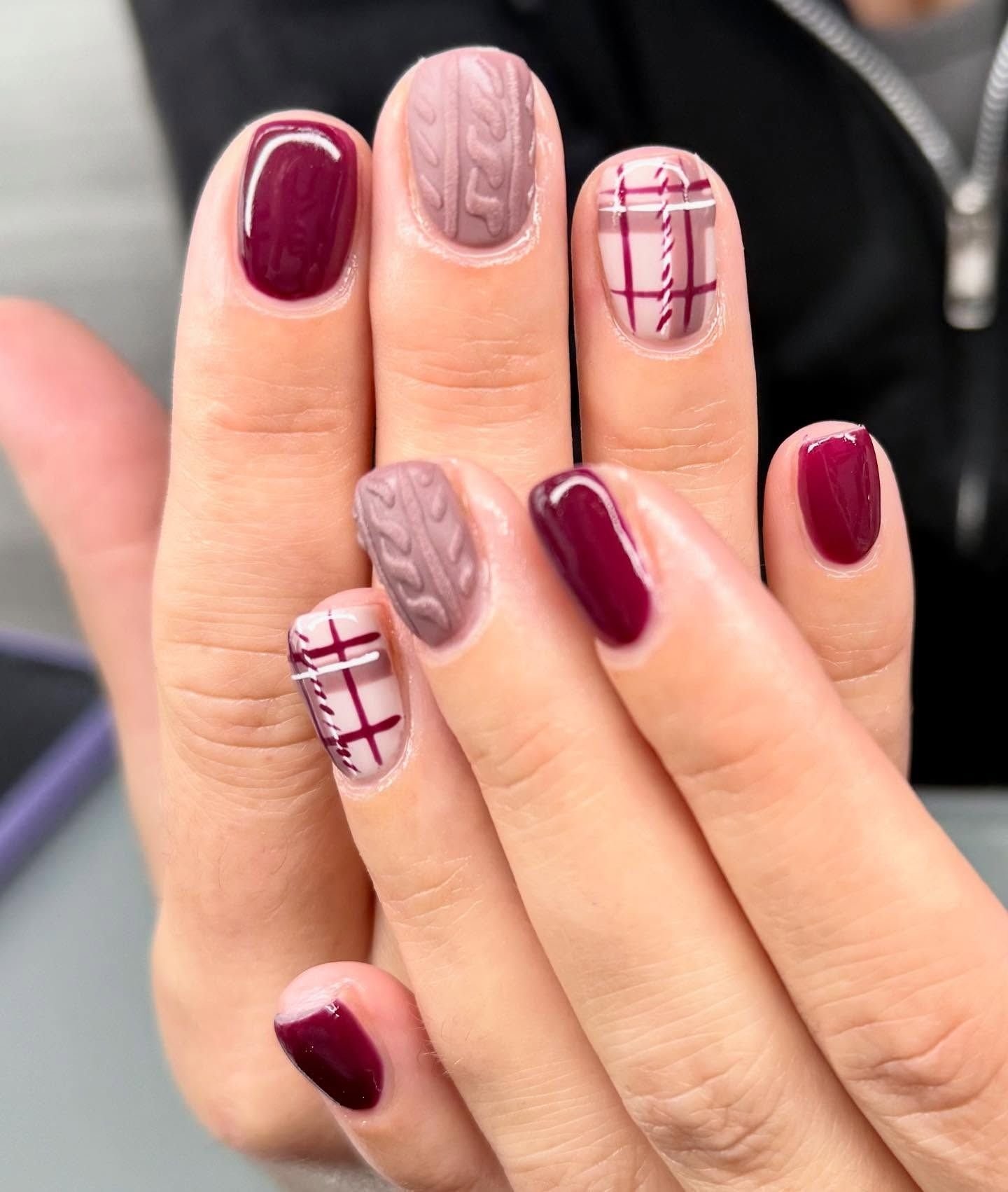 20 September Nail Colors We're Obsessing Over Right Now september nail ideas 1 4