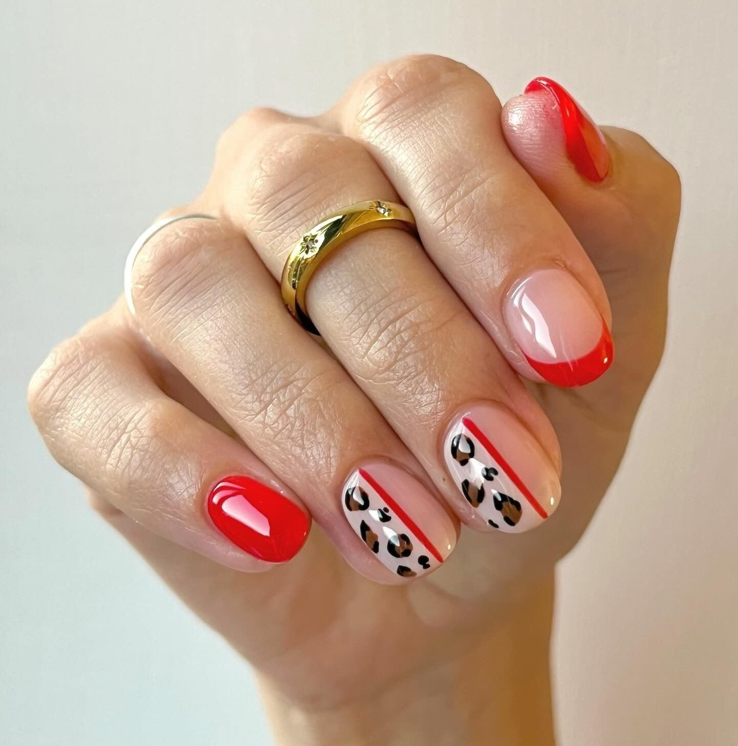 20 September Nail Colors We're Obsessing Over Right Now september nail ideas 1 5