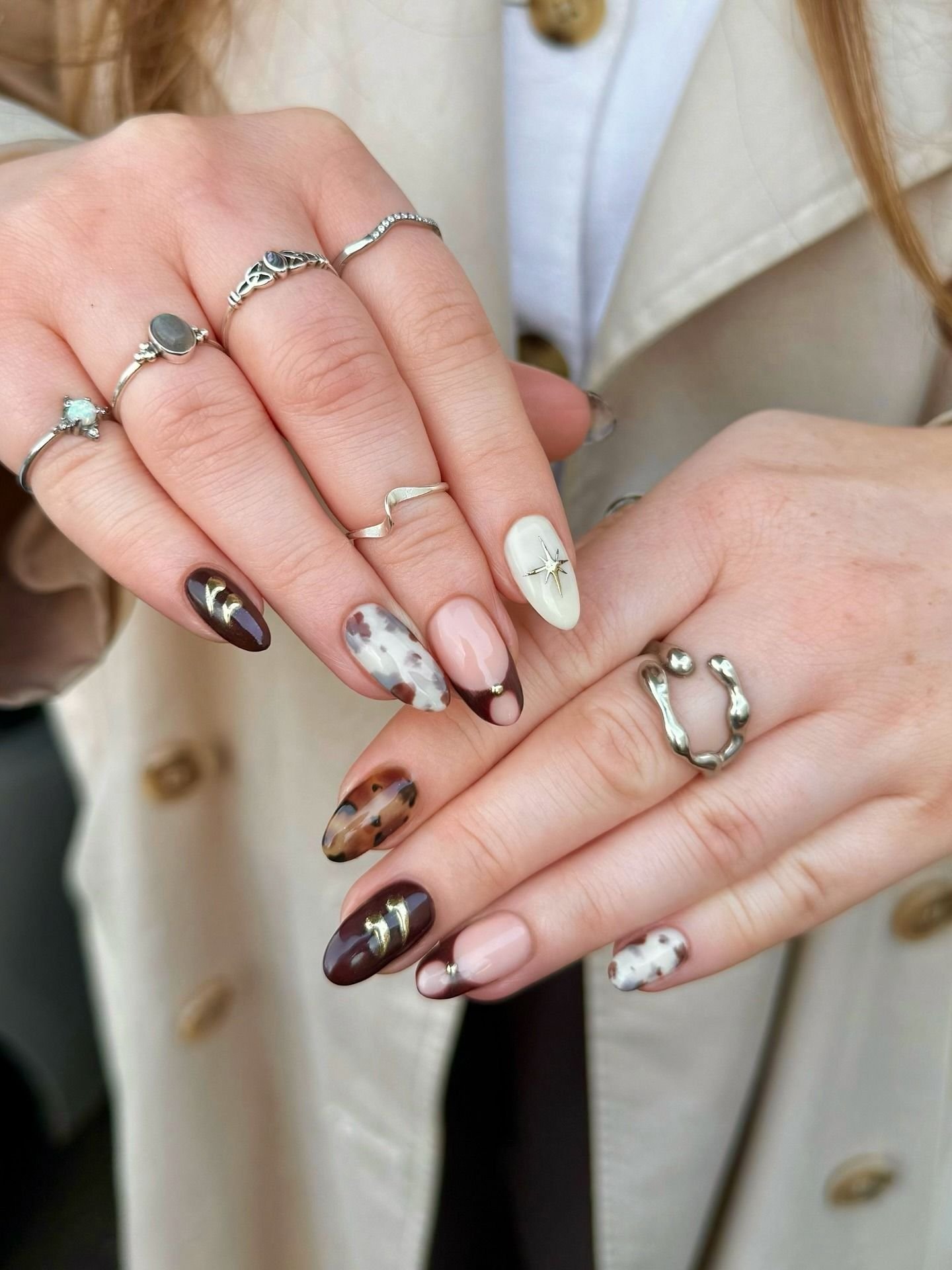 20 September Nail Colors We're Obsessing Over Right Now september nail ideas 1 6