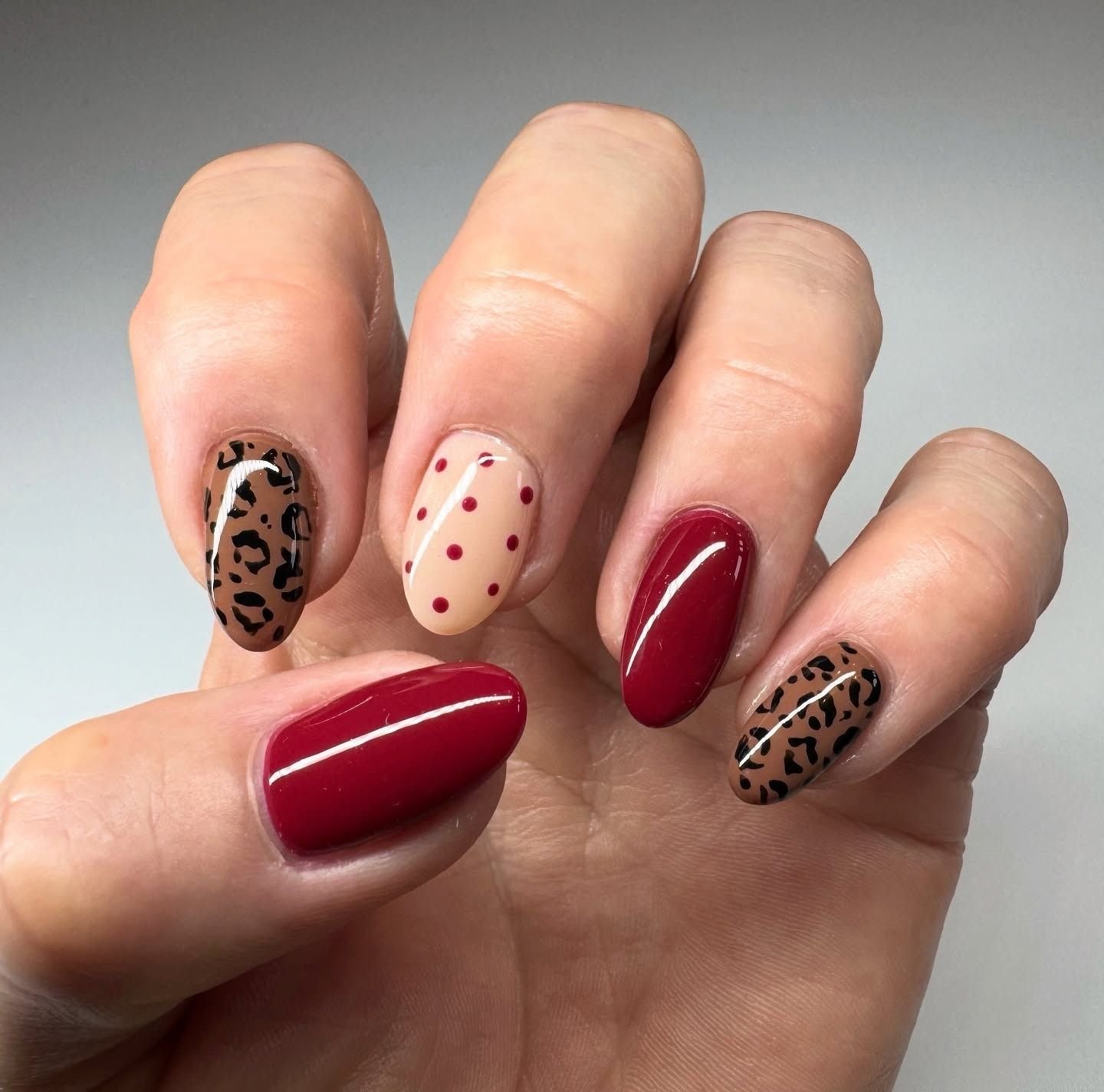 20 September Nail Colors We're Obsessing Over Right Now september nail ideas 1 7