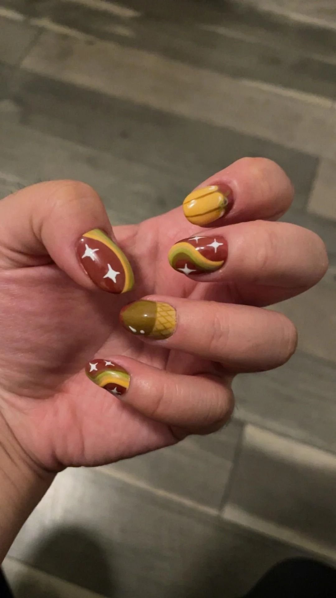 20 September Nail Colors We're Obsessing Over Right Now september nail ideas 1 8