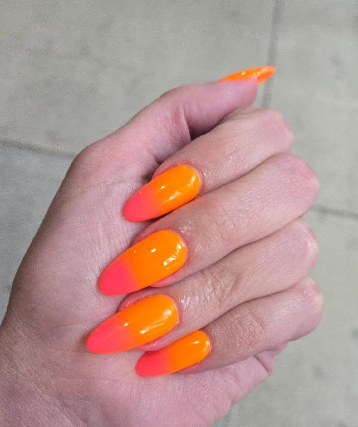 22 Sunset Nail Ideas: Best Designs, Colors and Trends to Try sunset nail ideas 1