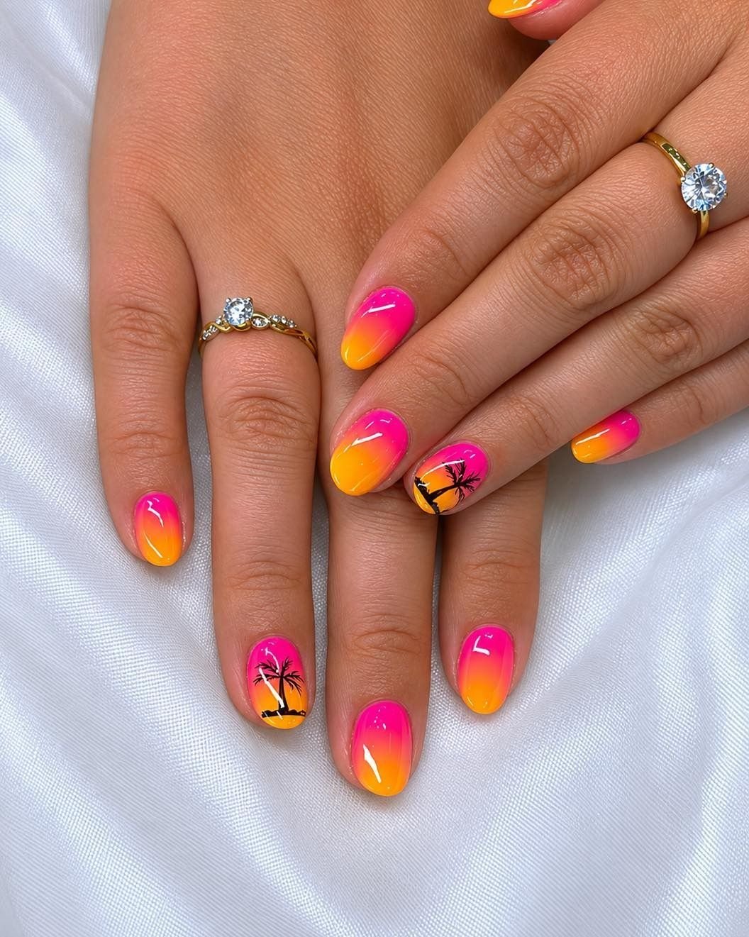 22 Sunset Nail Ideas: Best Designs, Colors and Trends to Try sunset nail ideas 14