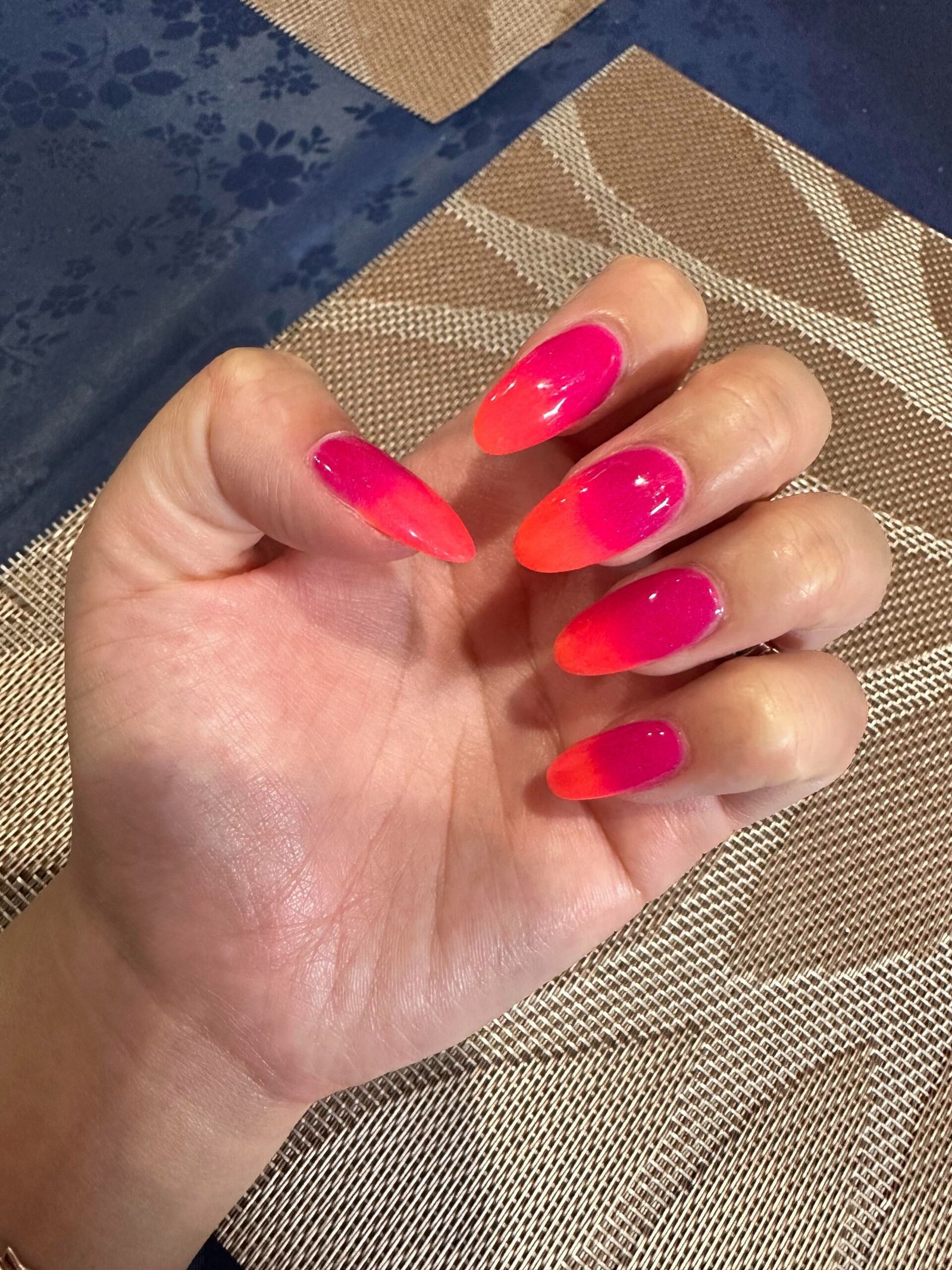22 Sunset Nail Ideas: Best Designs, Colors and Trends to Try sunset nail ideas 6 scaled