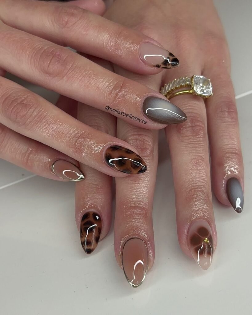 22 Tortoise Shell Nails Perfect for Autumn 2026 tortoise shell nail ideas 1 3