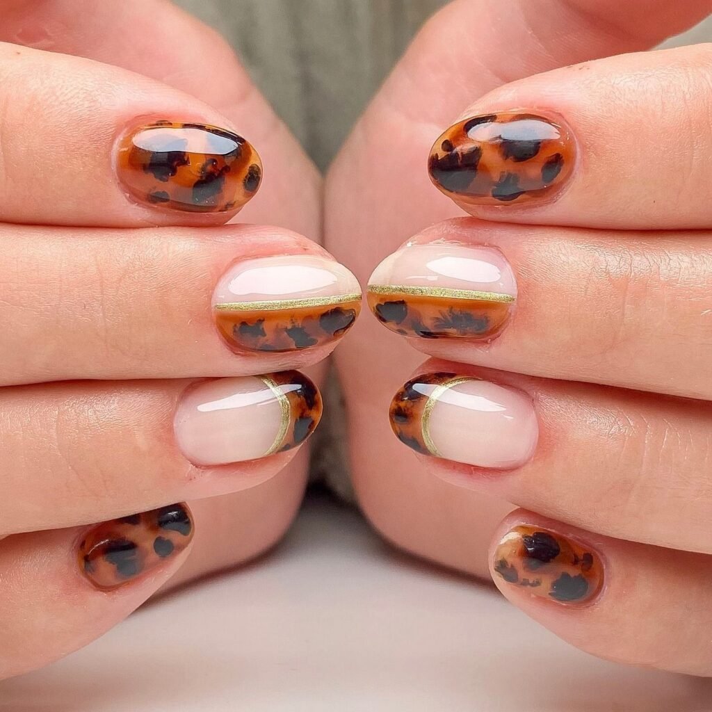22 Tortoise Shell Nails Perfect for Autumn 2026 tortoise shell nail ideas 1 8