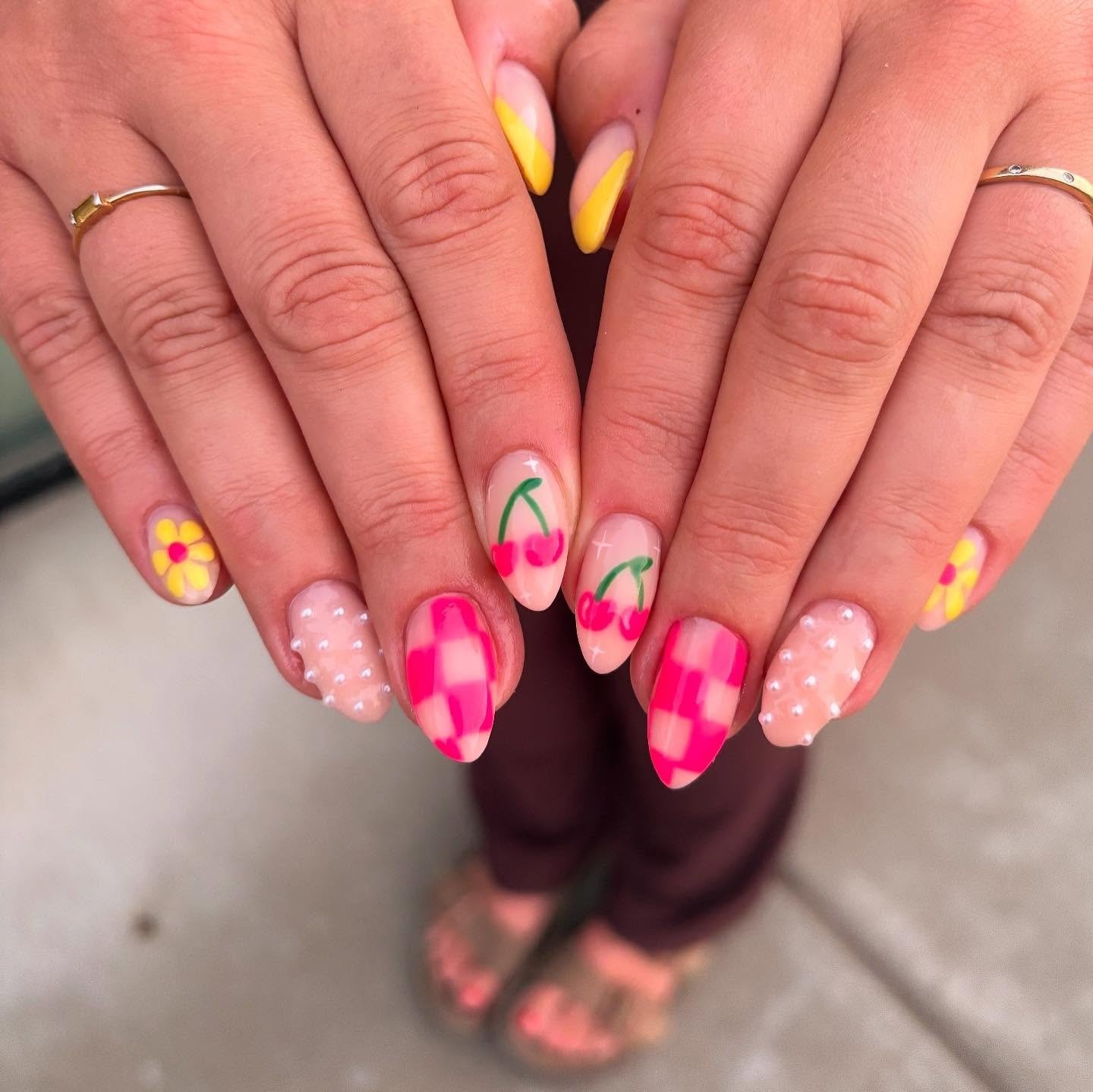 24 August Nails Ideas: Cute and Fresh Summer Looks to Try imageye august nails 18