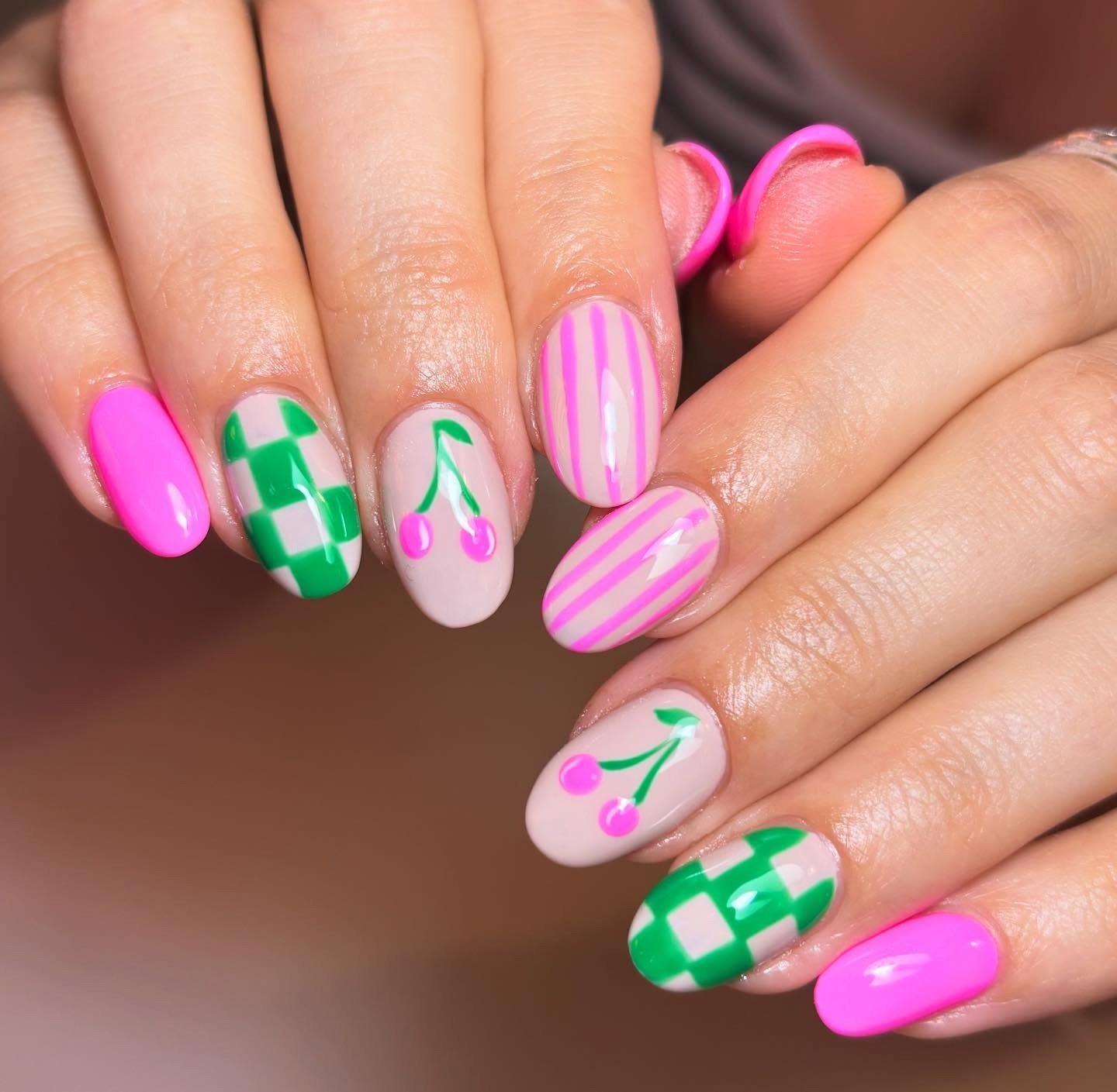 24 August Nails Ideas: Cute and Fresh Summer Looks to Try imageye august nails 7