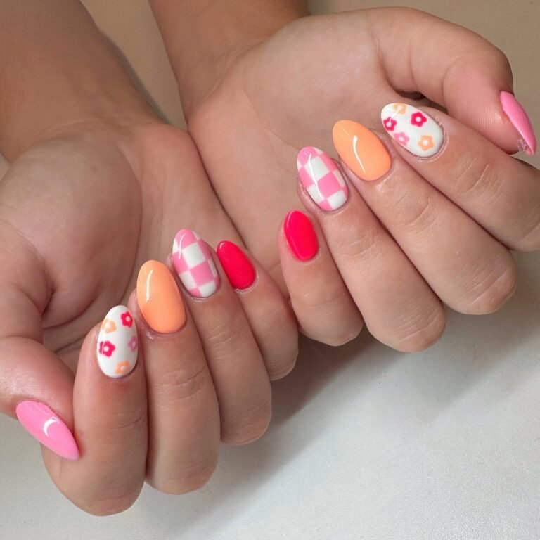 imageye august nails