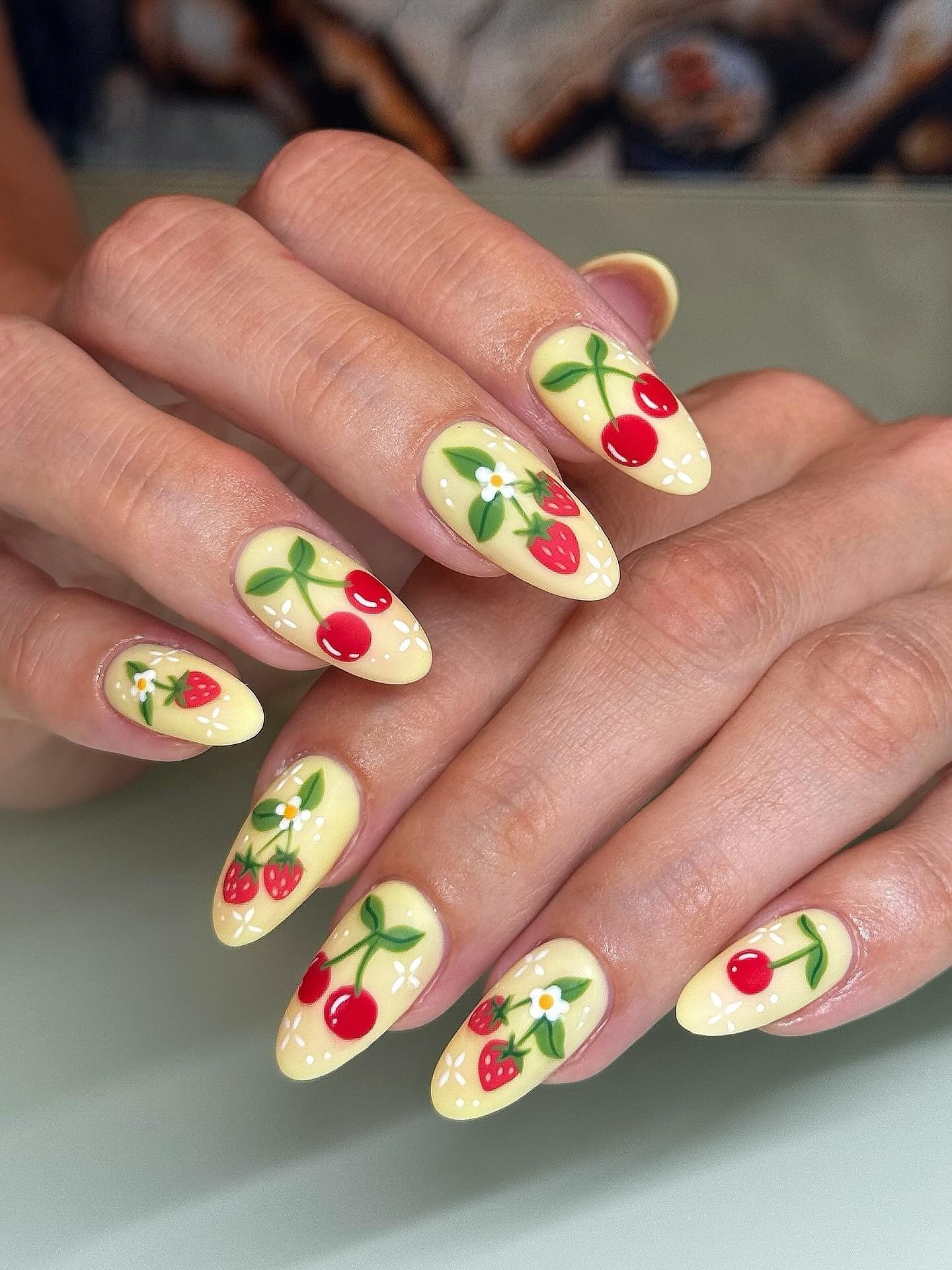 24 August Nails Ideas: Cute and Fresh Summer Looks to Try imageye august nails 8