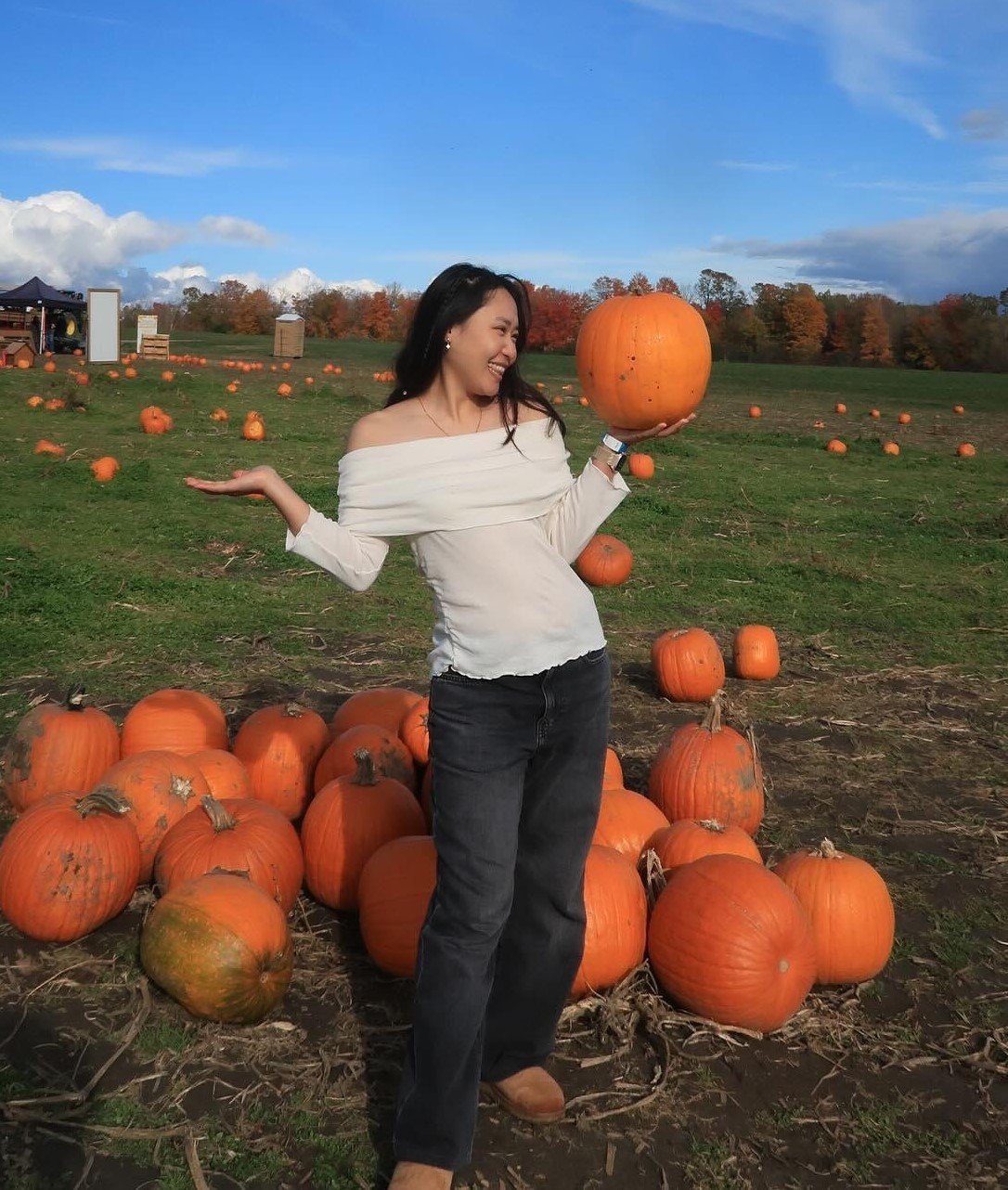 23 Pumpkin Patch Outfits for Women: Easy and Stylish Fall Looks imageye pumpkin patch outfits for women 17