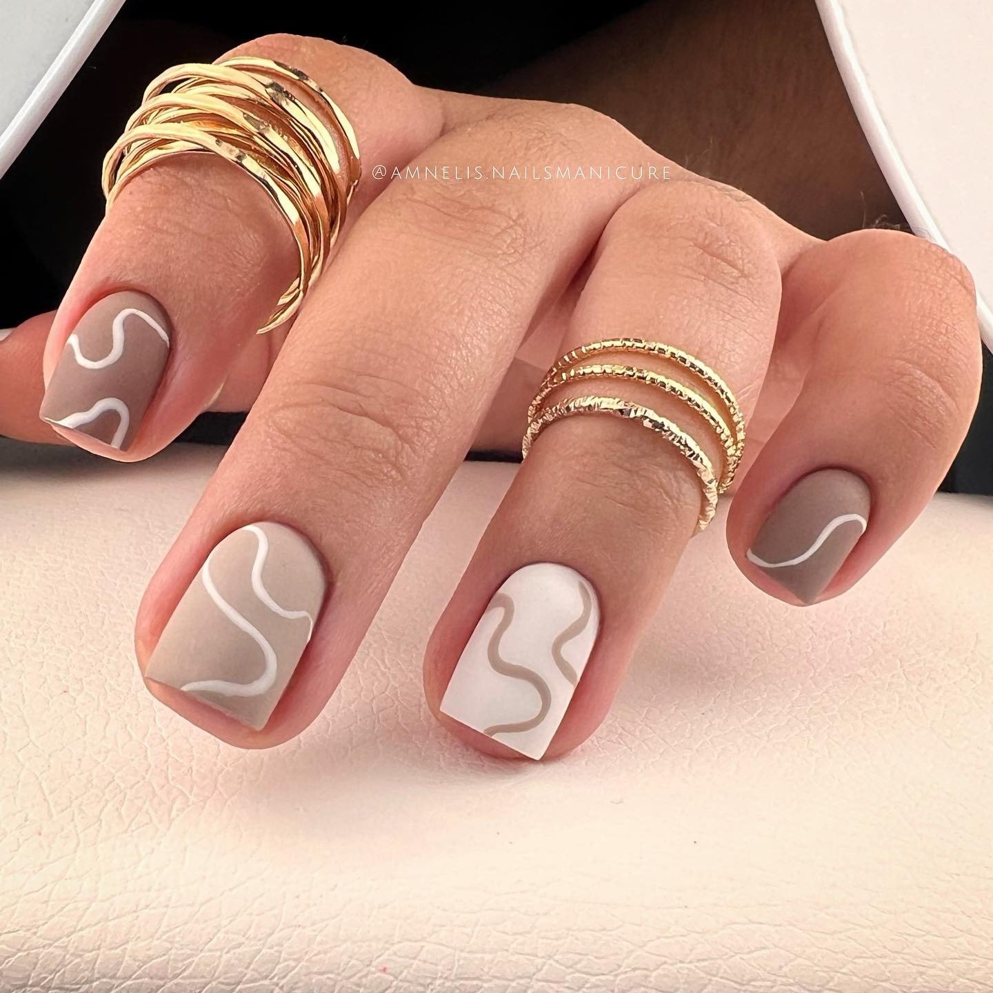 17 Fall Matte Nails Everyone Will Be Saving This Autumn fall matte nails 2