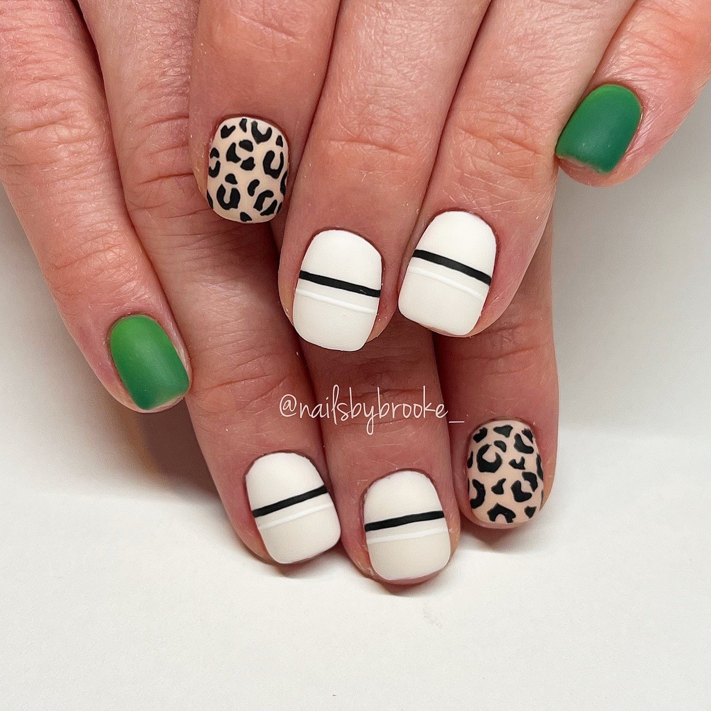 17 Fall Matte Nails Everyone Will Be Saving This Autumn fall matte nails 3