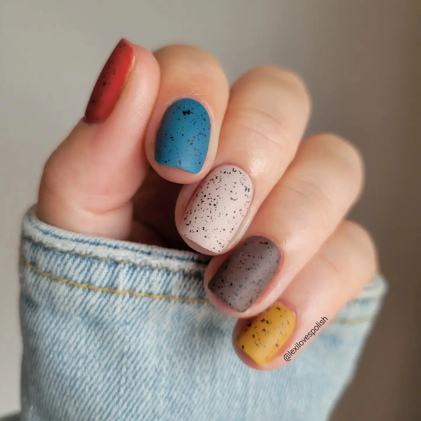 17 Fall Matte Nails Everyone Will Be Saving This Autumn fall matte nails 5