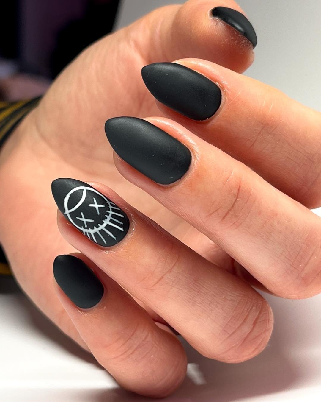 21 Matte Nails That Prove Shine Isn't Everything matte nails 14