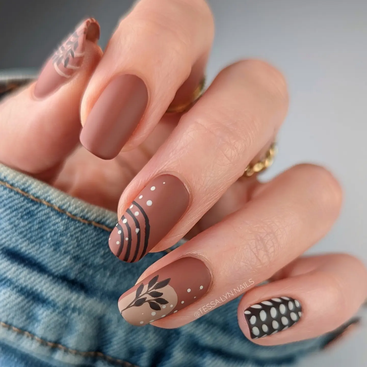 21 Matte Nails That Prove Shine Isn't Everything matte nails 2 5fe9313a c2db 49a4 a25d 5f6f1a31b64d