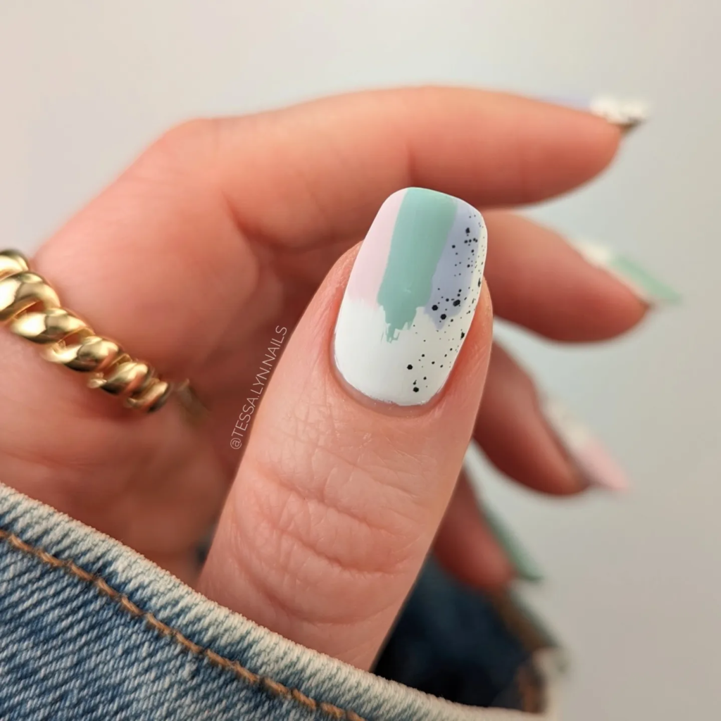 21 Matte Nails That Prove Shine Isn't Everything matte nails (3)