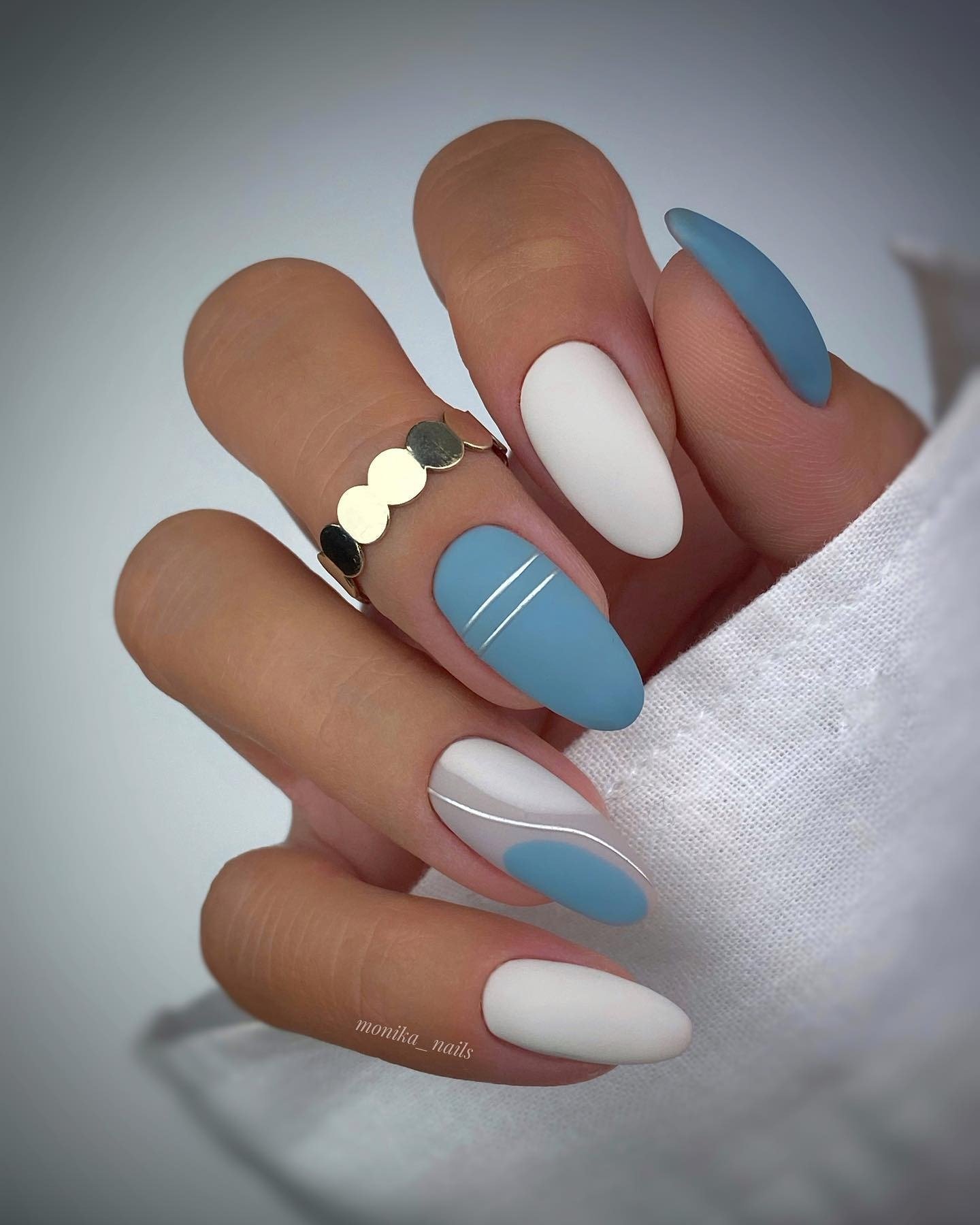 21 Matte Nails That Prove Shine Isn't Everything matte nails 7