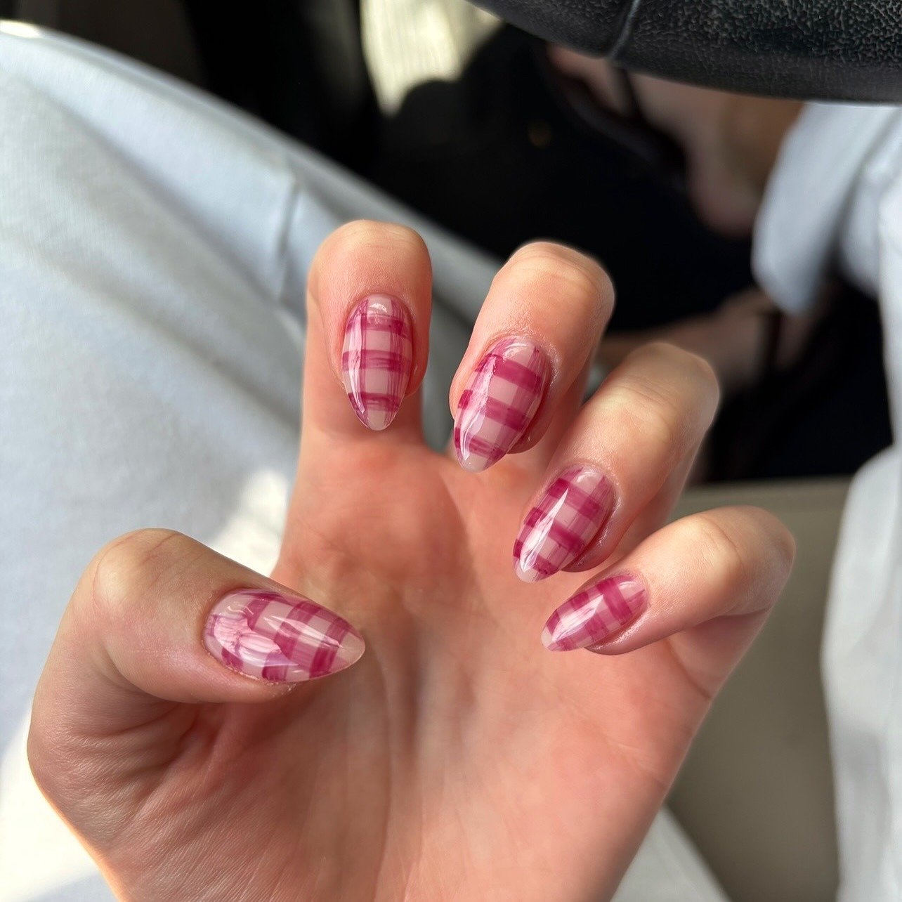 17 Plaid Nails That Make Cozy Season Even Better plaid nails 1